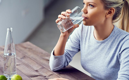 نوشیدن آب و کاهش وزن
