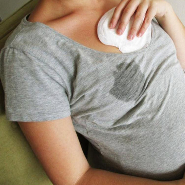 ترشح و نشئت شیر از سینه در دوران شیردهی و راه های کنترل آن