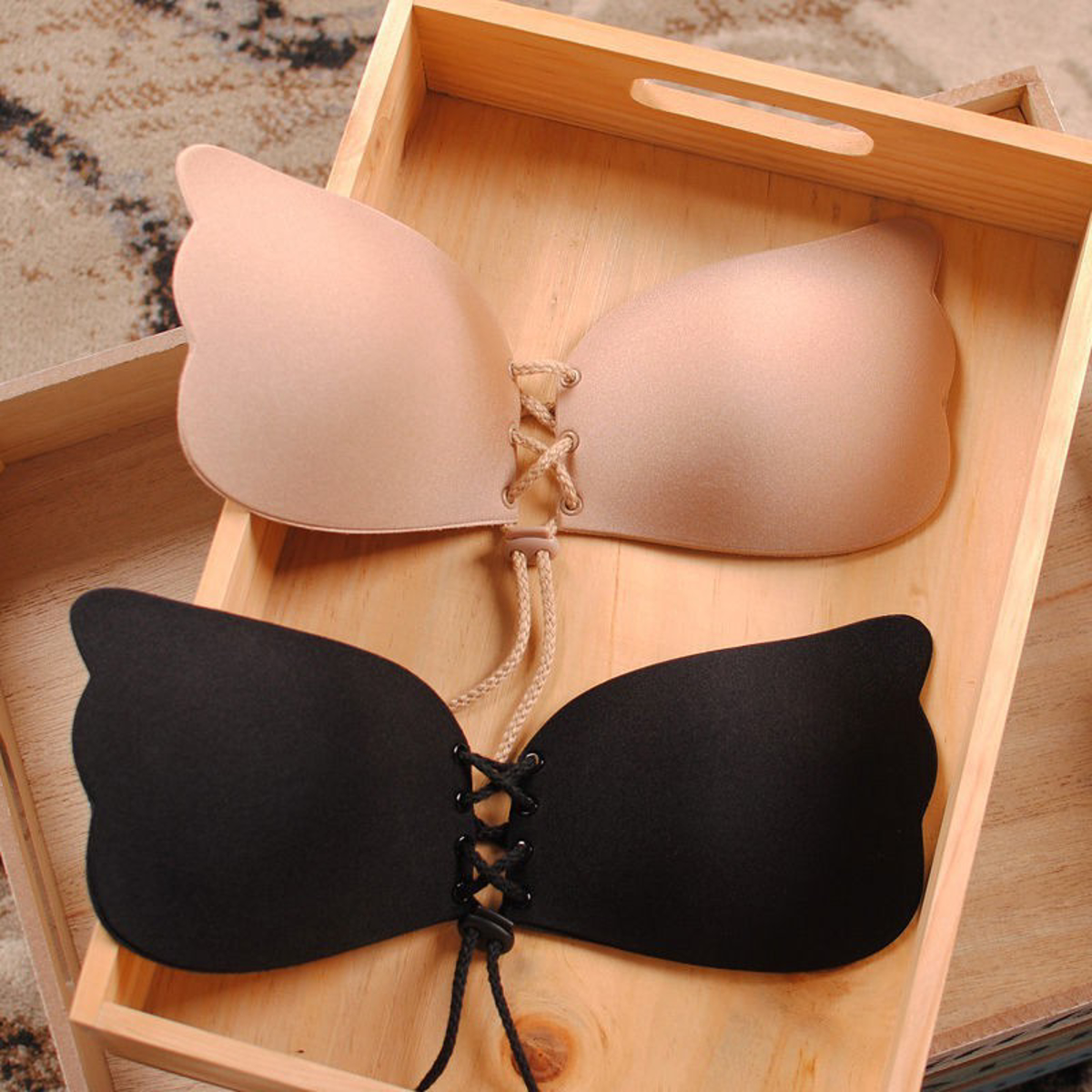 سوتین چسبی پروانه ای مدل Butterfly bra