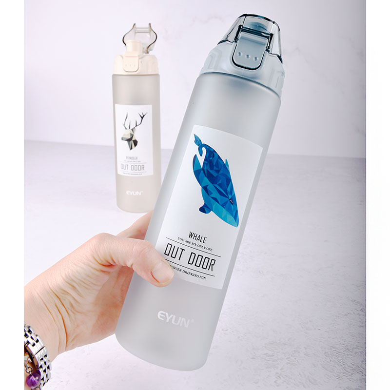 قمقمه ورزشی برند EYUN مدل Out Door حجم 750ml