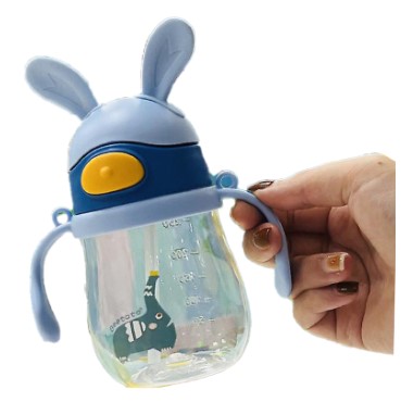 قمقمه فانتزی کودک نی‌دار، بند‌دار و گوش سیلیکونی حجم 250ml کد O5