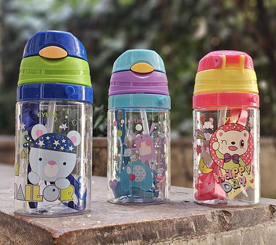 قمقمه کودک نی‌دار، بند دار  و فاقد BPA برند EYUN حجم 350ml کد YY-233