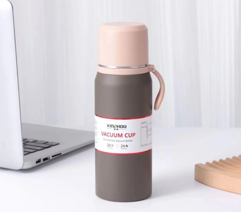 فلاسک و تراول ماگ وکیوم کاپ استیل 316 گرم و سرد بند سیلیکونی حجم 500ml کد 0060-7763