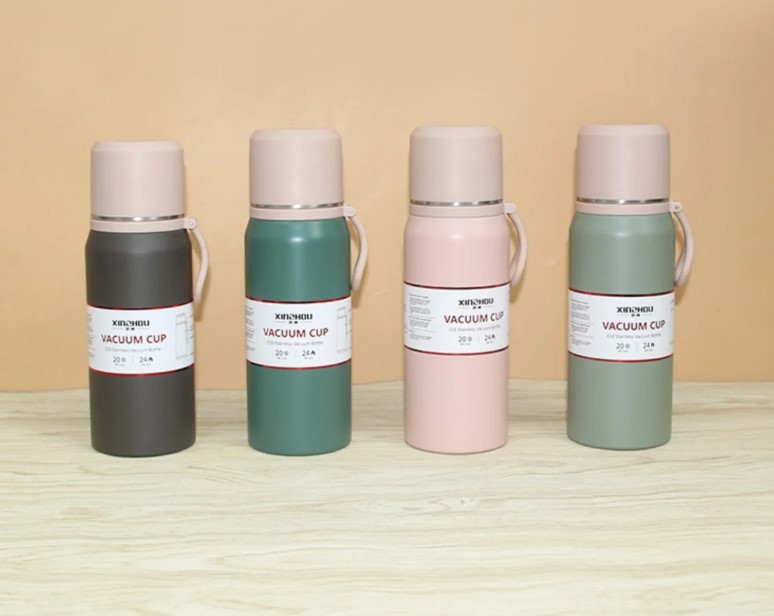 فلاسک و تراول ماگ وکیوم کاپ استیل 316 گرم و سرد بند سیلیکونی حجم 500ml کد 0060-7763