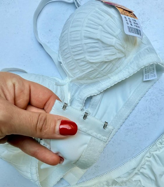 ست لباس زیر شورت و سوتین اسفنجی کد 8603