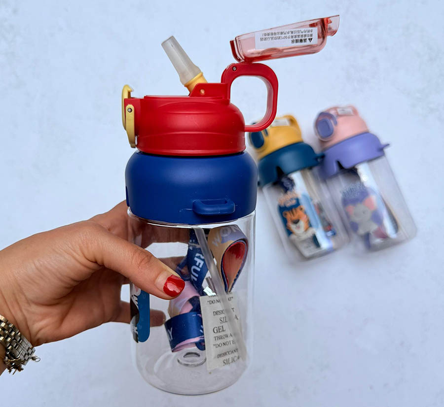 قمقمه کودک نی‌دار و بند دار فاقد BPA و درب قفل شونده حجم 650ml کد O33-2266