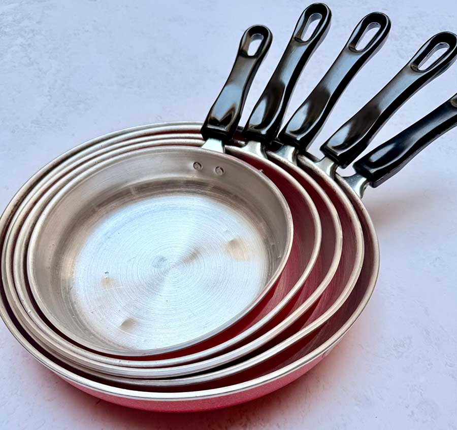 سرویس ماهیتابه 5 عددی روحی رنگی تک دسته (ته انباری)