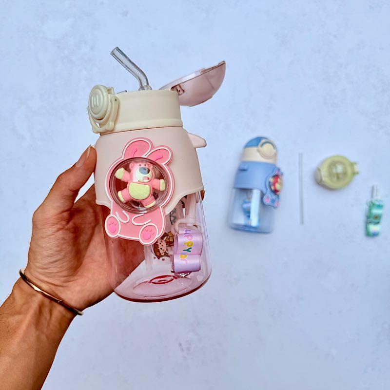 قمقمه نشکن فانتزی کودک نی دار و بند دار درب قفل شونده حجم 680ml کد O38