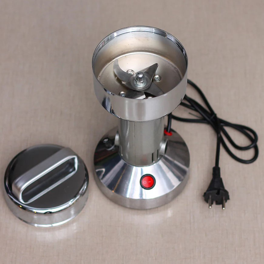 آسیاب برقی صنعتی 1000 وات برند Silver Crest  دارای تیغه یدک