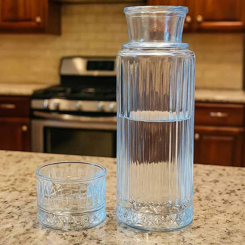 بطری آب شیشه ای لیوان دار