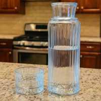 بطری آب شیشه ای لیوان دار