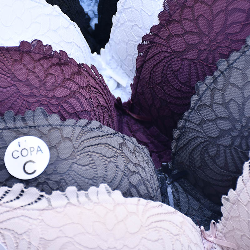 سوتین اسفنجی فنردار طرح گیپور سایز بزرگ کاپ C کد 2871