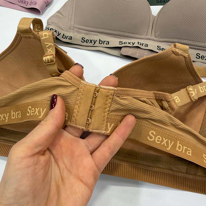 سوتین اسفنجی کبریتی بدون فنر برند HYL کد 2318