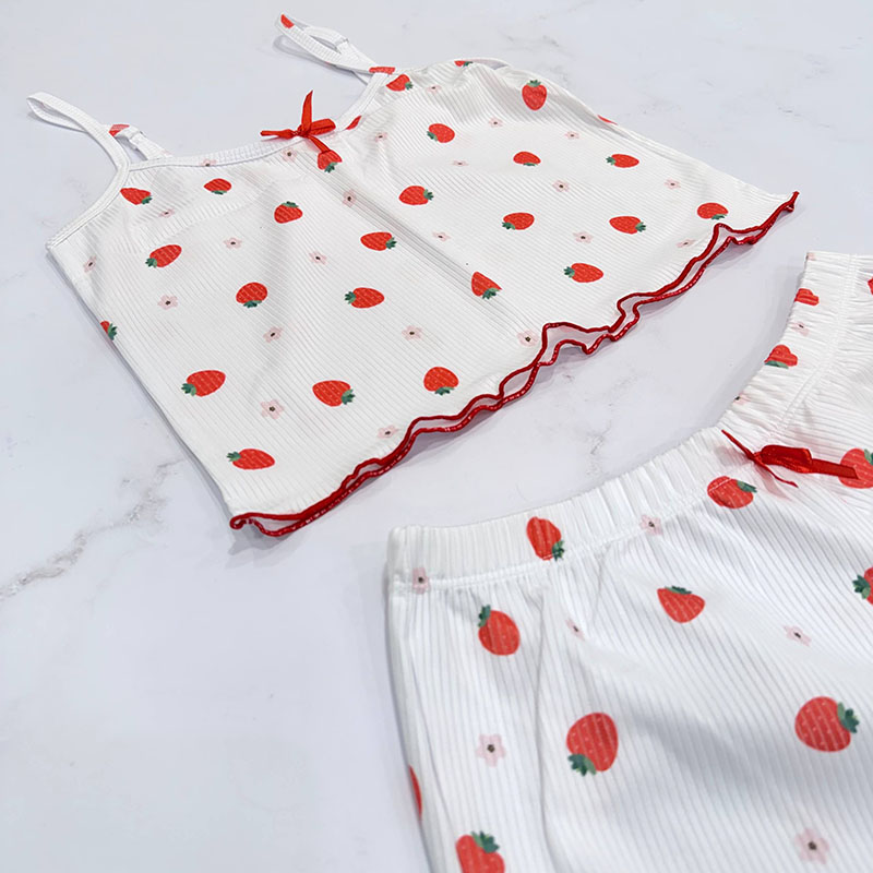 ست تاپ و شورتک زنانه کبریتی مدل توت فرنگی کد T1866