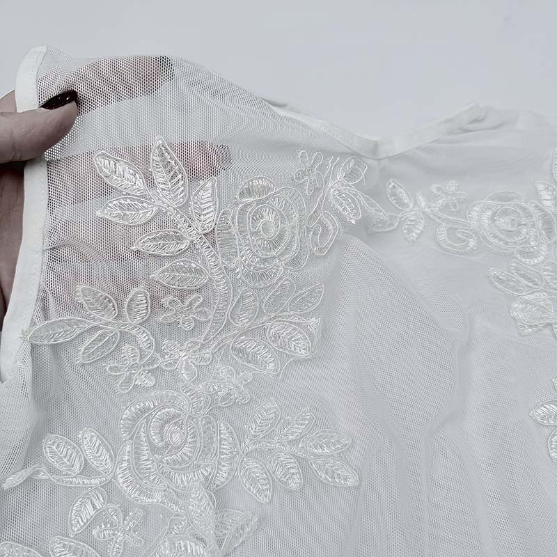 ست لباس خواب دو تکه مدل کش پهن طرح حریر و گلدوزی شده کد 1513