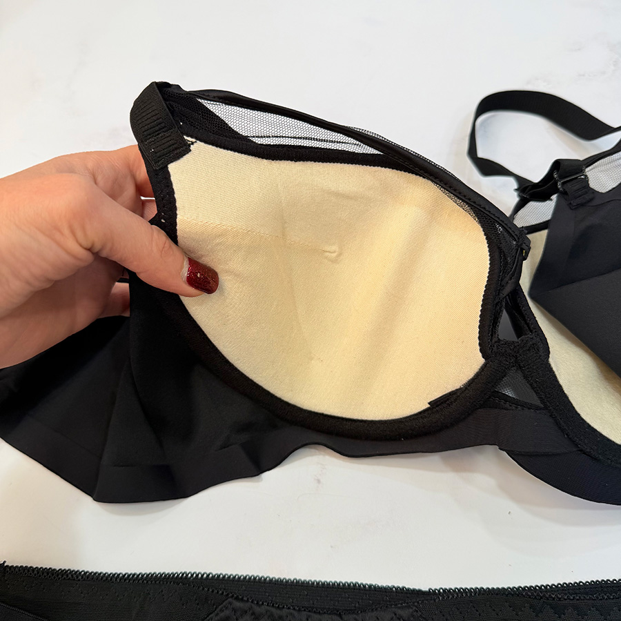 ست شورت و سوتین اسفنجی فنر دار کد 237