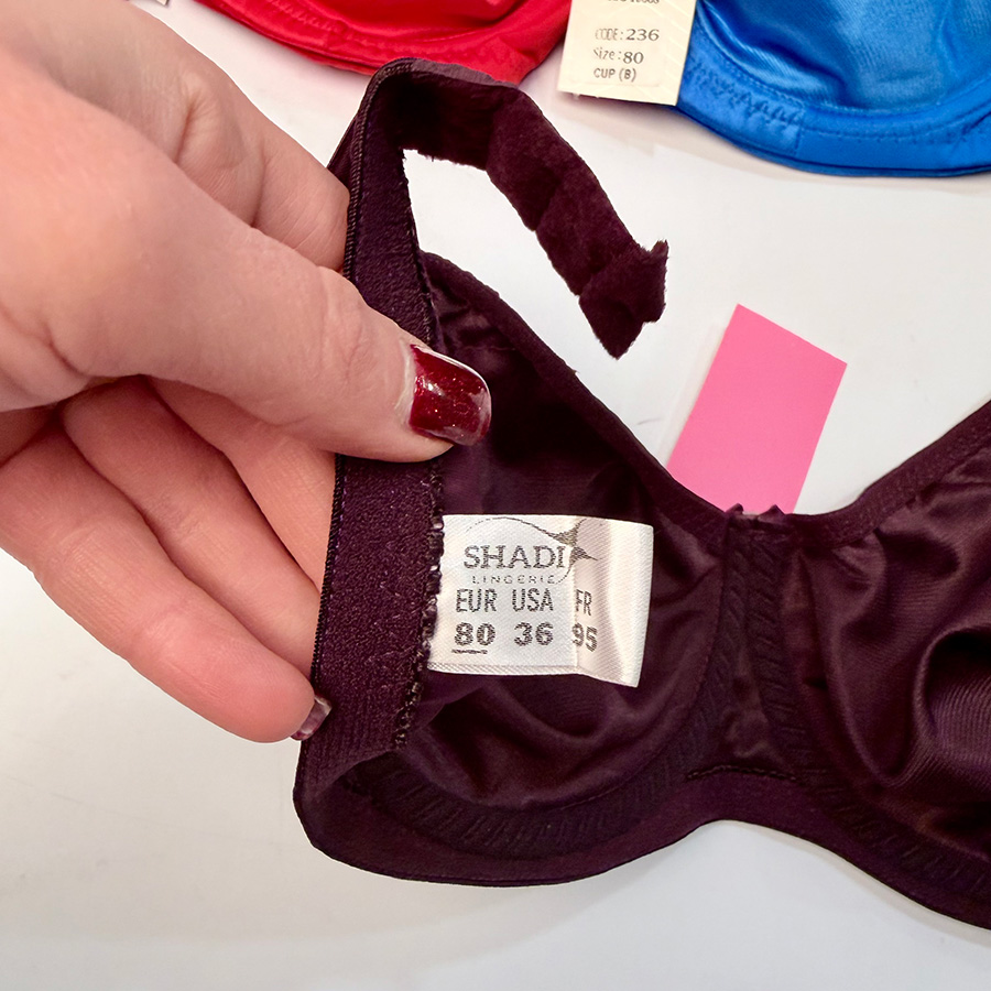 سوتین زنانه پرلون ساتن براق فنردار کاپ B برند شادی کد 236