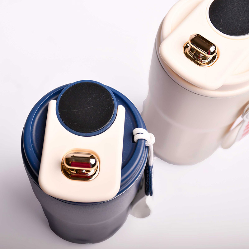 تراول ماگ دماسنج دار عایق چکه استیل 316 کافی و چای 420ml کد 4806