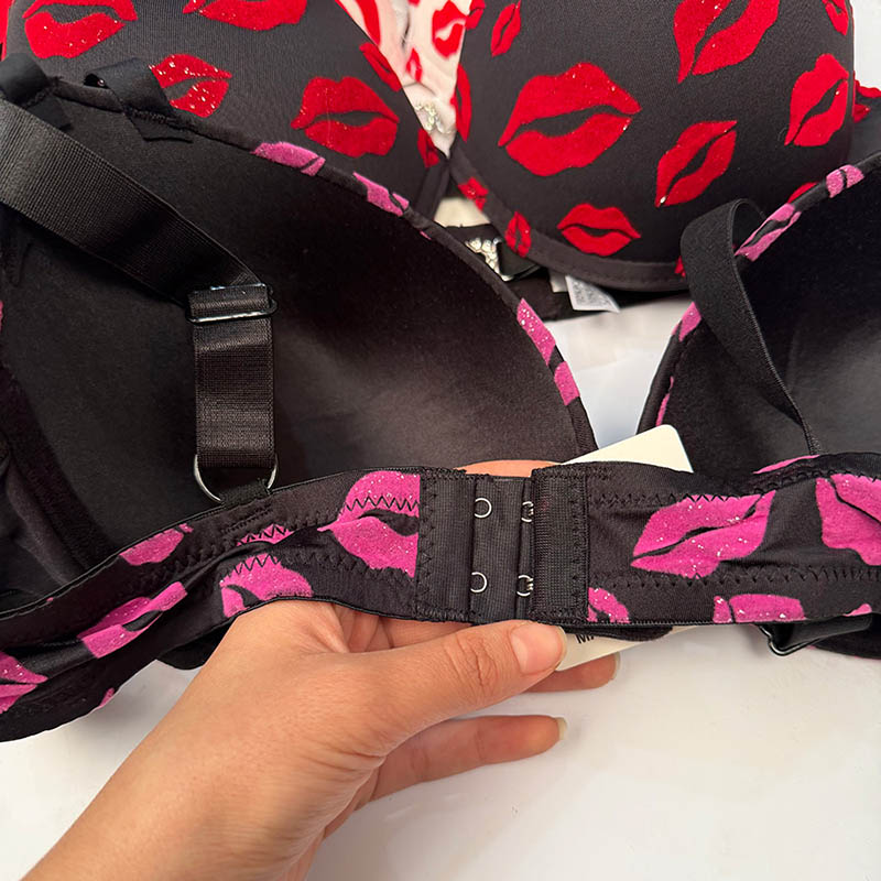 ست لباس زیر شورت و سوتین اسفنجی بینا کاپ B کد 2077