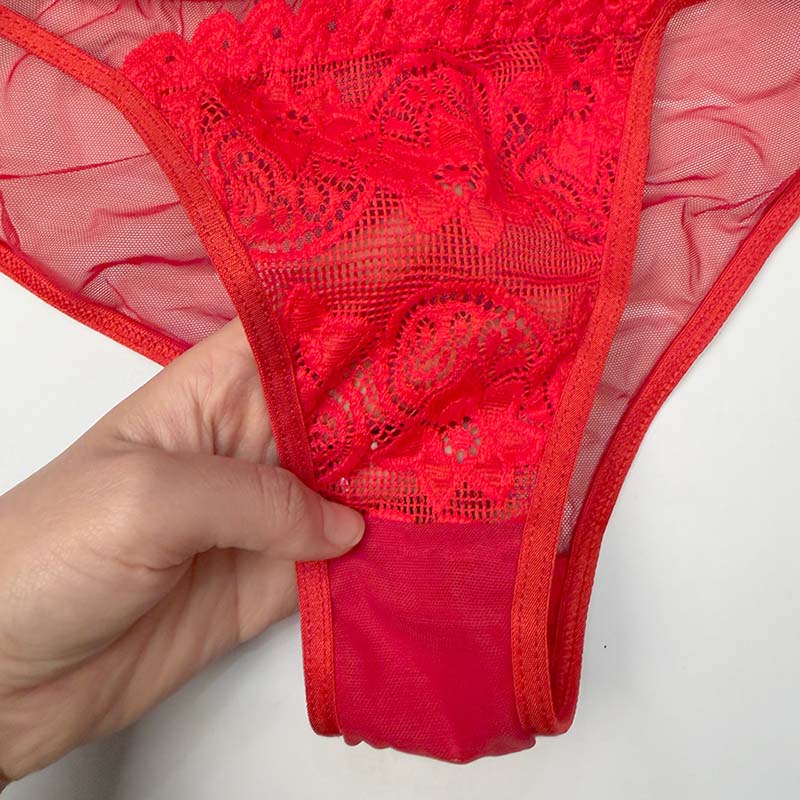 ست لباس زیر شورت و سوتین دانتل دانبری فنردار کاپ B برند HR کد 09