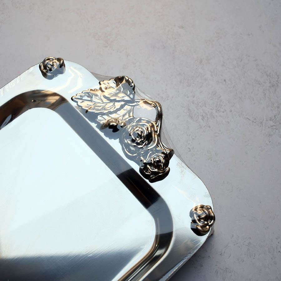 سینی دسته دار استیل طرح گل برجسته