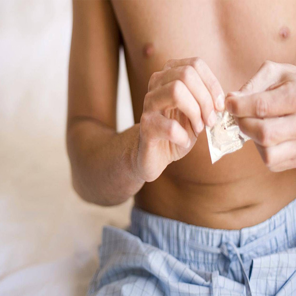 مزایا و معایب استفاده از کاندوم های زنانه و مردانه